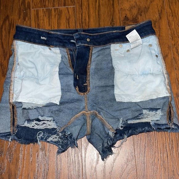 American eagle size 8 (sold) - Picture 16 of 16